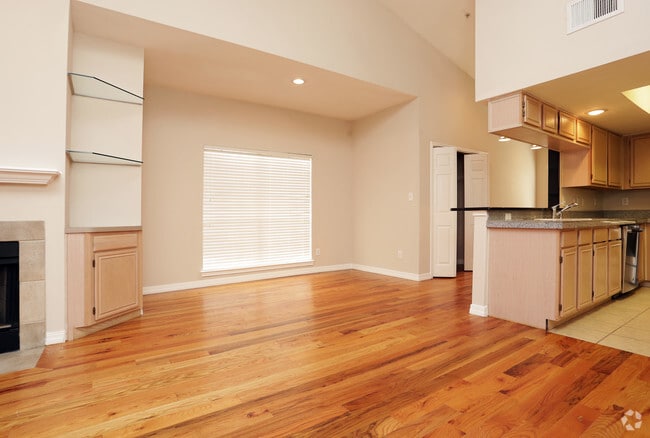Dining Nook - Walnut Square