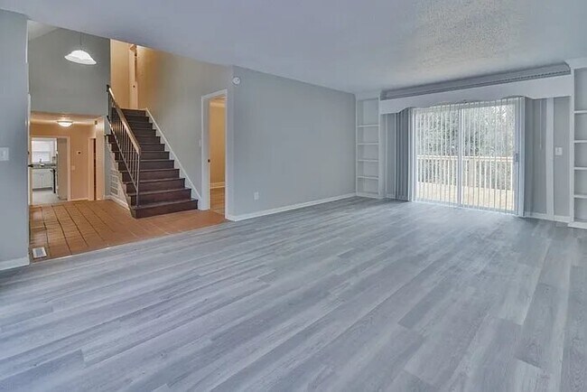 Foto del edificio - 1501 Blackbird Dr