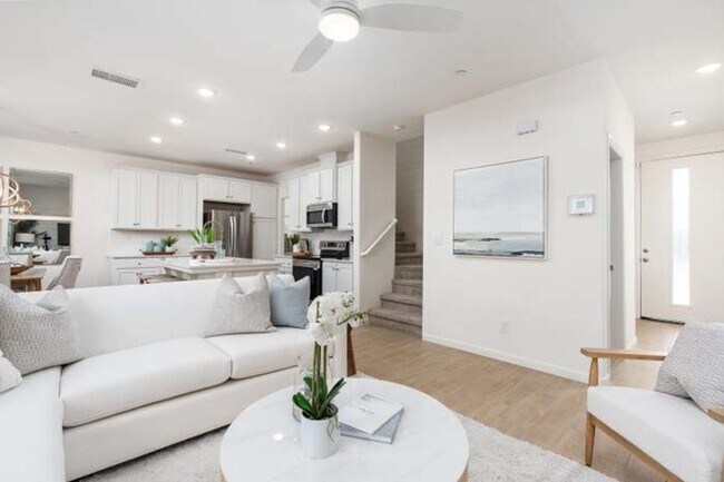 Foto del edificio - BRAND NEW 3/2.5 WIlson Home near Clovis South