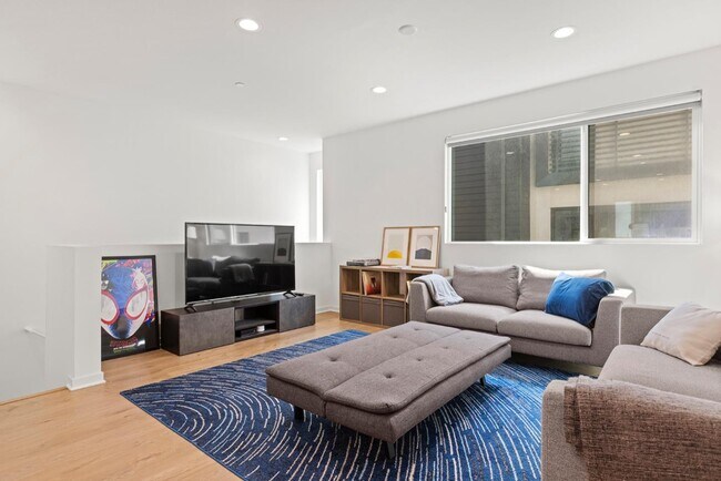 Foto del edificio - 4328 N Jimson Rd