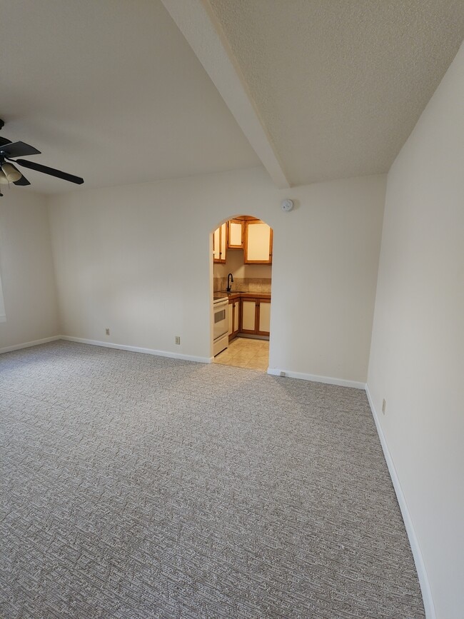 Building Photo - 1123 Eureka Way