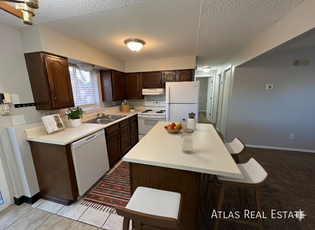 Photo - 730 Swope Ave Apartment