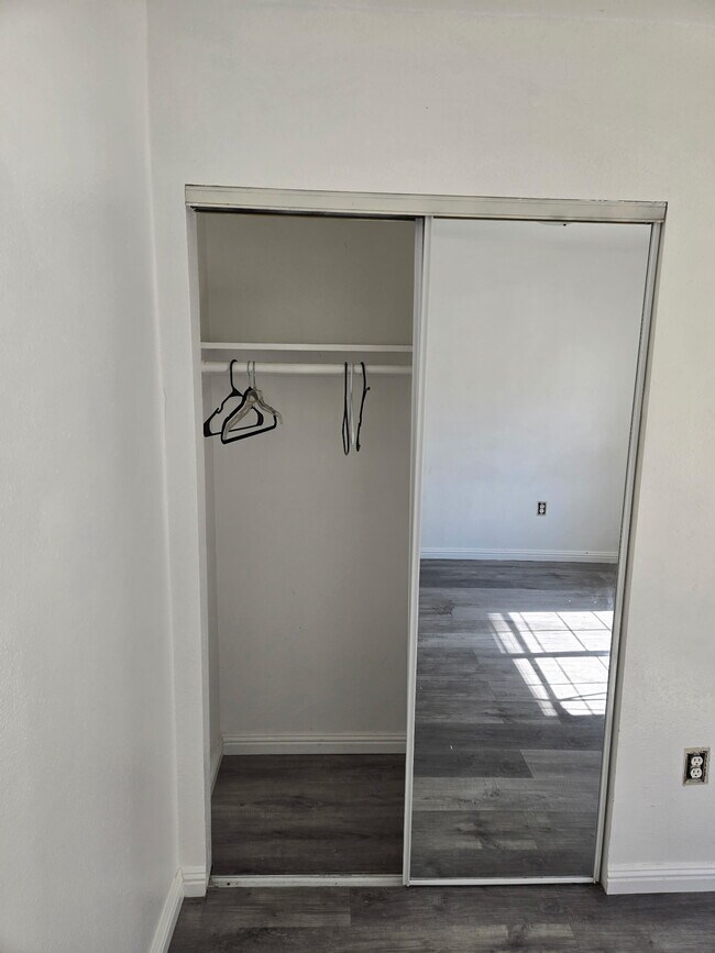 Foto del edificio - 227 E 110th St