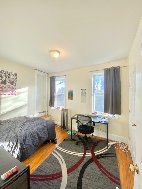 Building Photo - 66 Egmont St