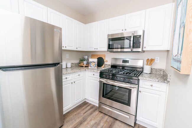 Foto del edificio - The Ledges Apartment Homes