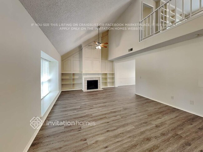 Foto del edificio - 2107 Stonegate Dr