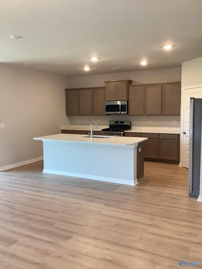 Building Photo - 11197 Wayland Rdg Dr