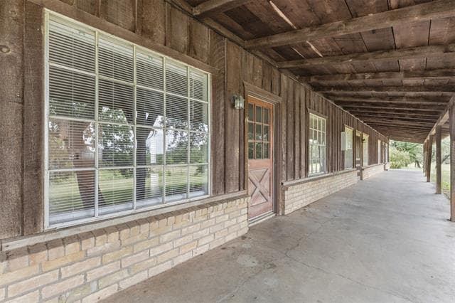 Building Photo - 2530 East US Hwy 377