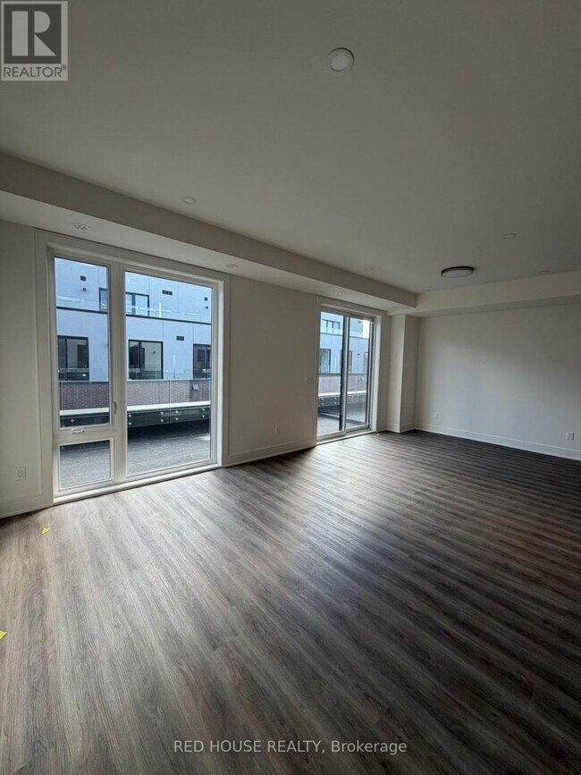 Building Photo - 216 Ellis Ave