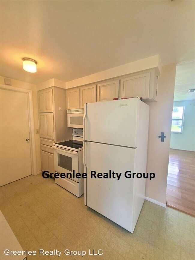 Foto del edificio - 2 br, 1.5 bath House - 3335 Bedford St.