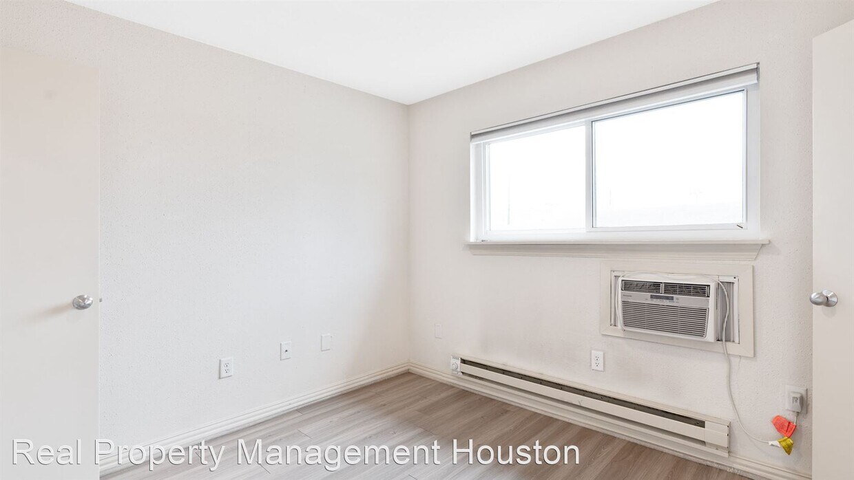 Primary Photo - 2 br, 1 bath House - 3514 Scott St #3