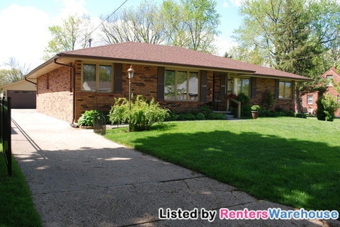 Primary Photo - 1326 Rose Ave