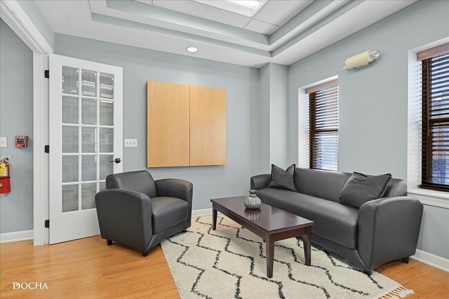 Building Photo - 202 W Main St