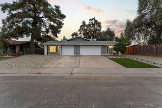 Building Photo - 5012 Lorijo Way