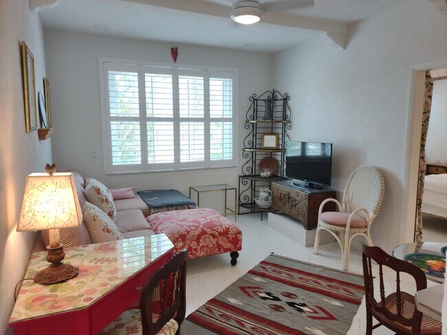 Foto del edificio - Seasonal Short-Term 1-Bedroom 1-Bath Downt...