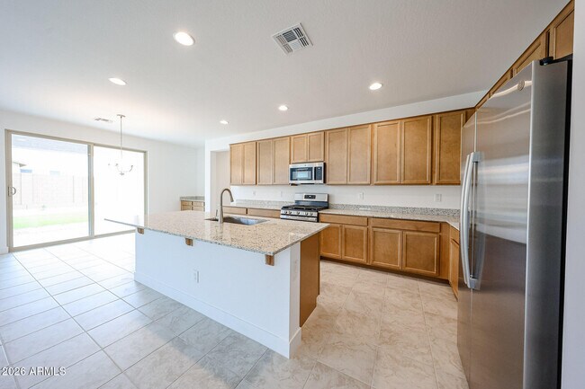 Building Photo - 14784 W Smoketree Dr
