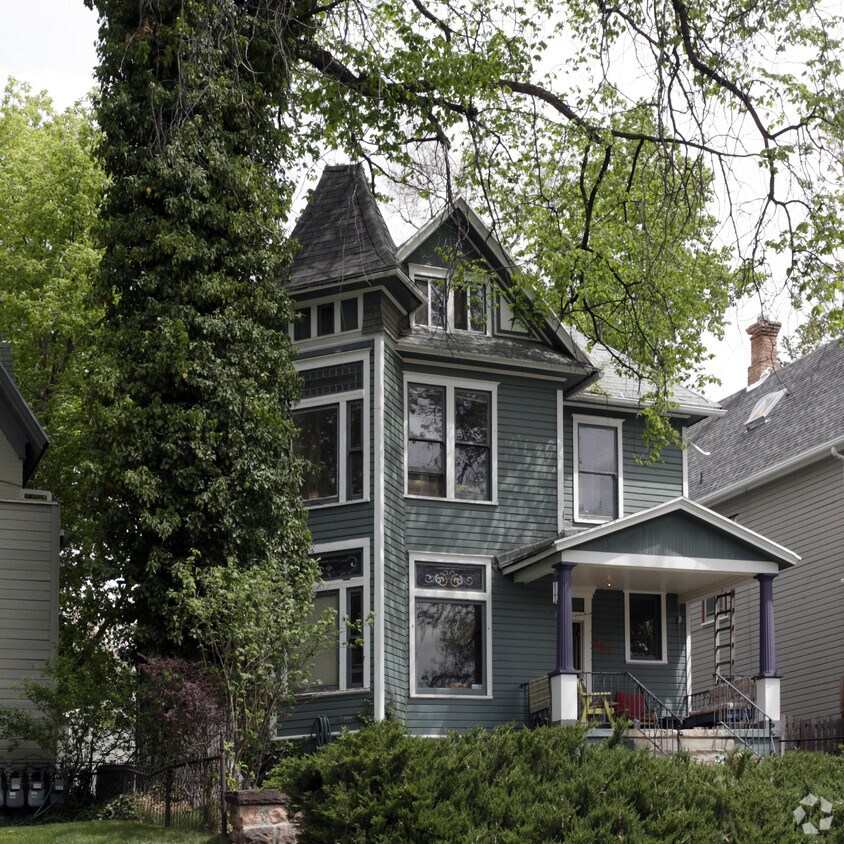Building Photo - 967 3rd Ave