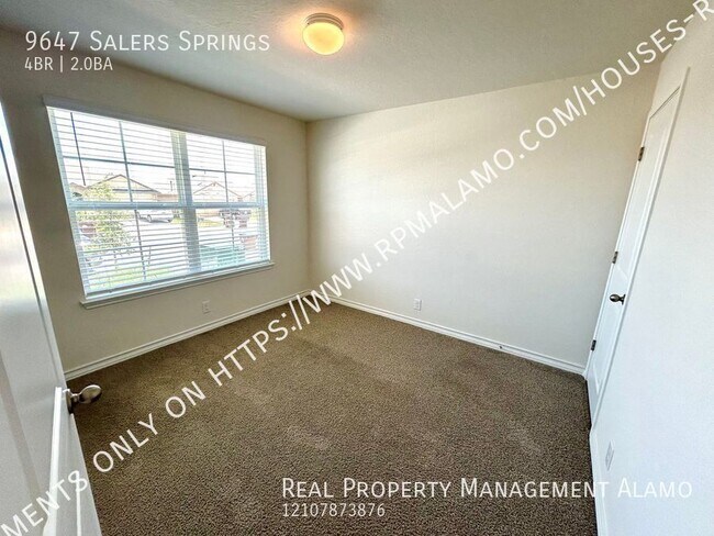 Foto del edificio - 9647 Salers Springs