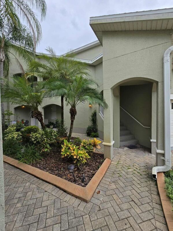 Foto del edificio - 3840 Serenade Ln