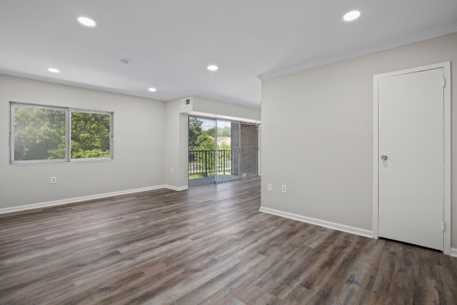 Foto del edificio - 3802 Bel Pre Rd