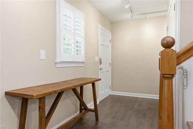 Foto del edificio - 6820 Fordwick Dr