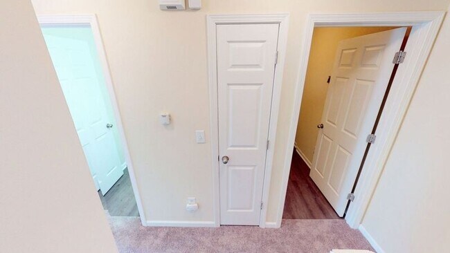 Foto del edificio - 5110 Neuse Commons Ln