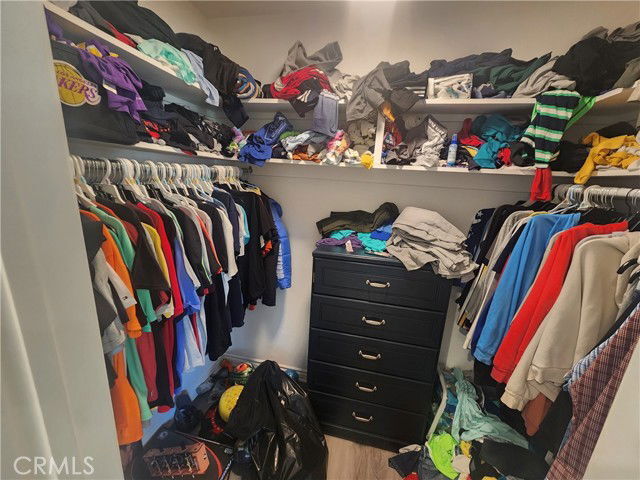 Foto del edificio - 10126 Vanalden Ave