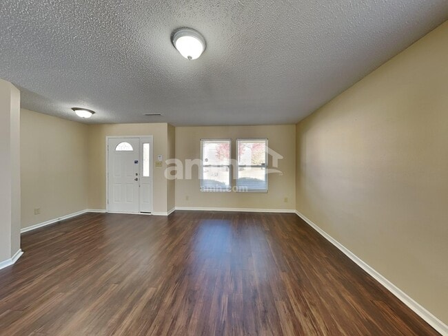 Foto del edificio - 10383 Homestead Dr