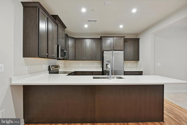 Building Photo - 13693 Innovation Station Lp
