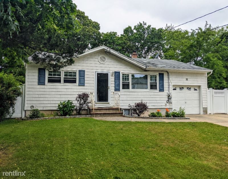 Primary Photo - 3 br, 1 bath House - 15 Superior St