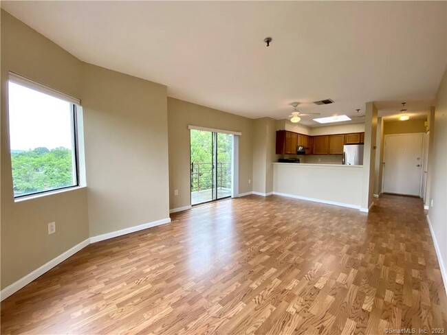 Foto del edificio - 1204 Whitney Ave