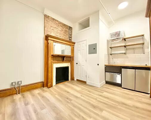 Primary Photo - 550 W 149th St