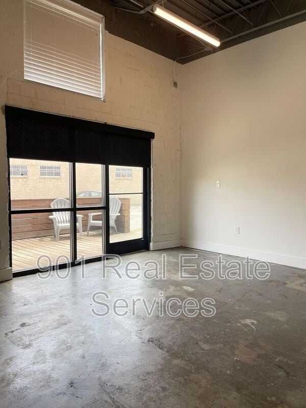 Building Photo - 676 Marshall Ave