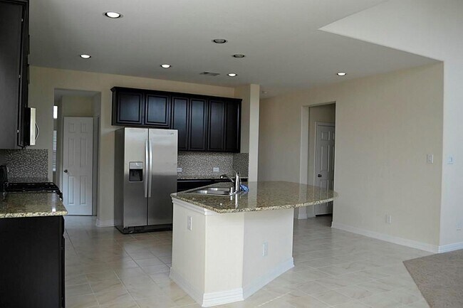 Building Photo - 10551 Paula Bluff Ln