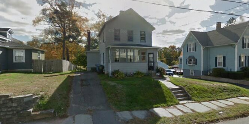Primary Photo - 141 Bunker Ave