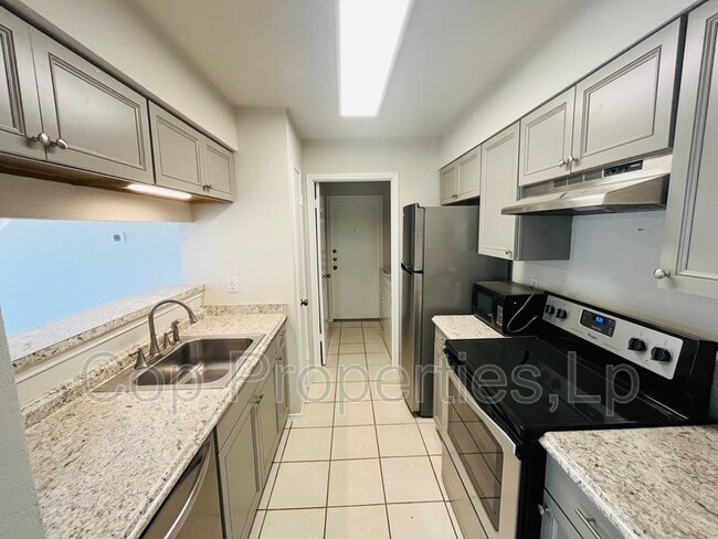 Foto del edificio - 6319 Waddesdon Wood