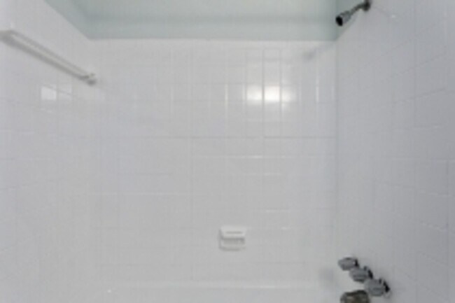 Foto del edificio - 8704 Wornall Rd