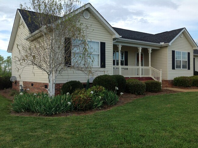 Foto del edificio - 116 McClain Lake Drive