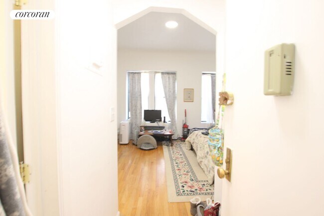 Foto del edificio - 856 W End Ave