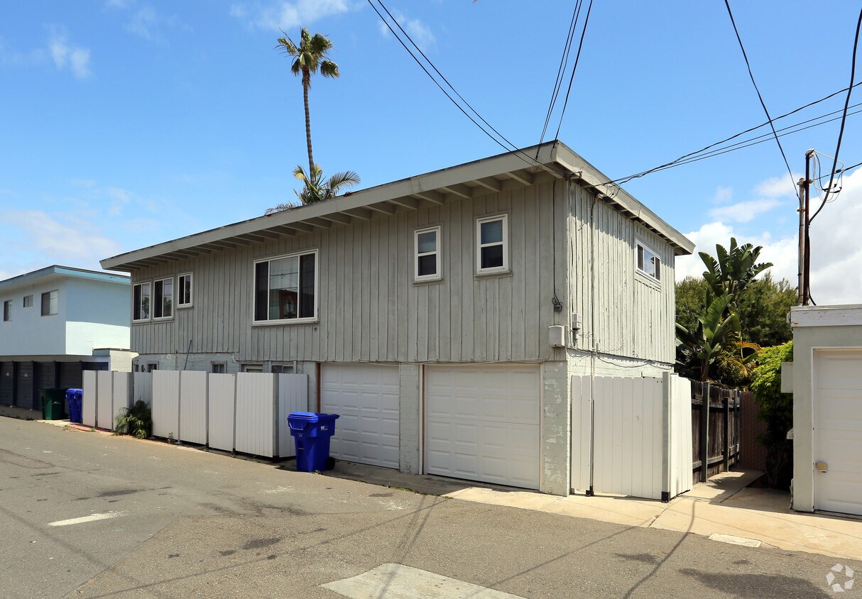 Building Photo - 1629 S Myers St
