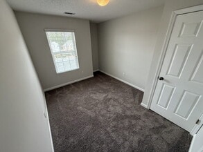 Building Photo - 7270 Oakley Ct