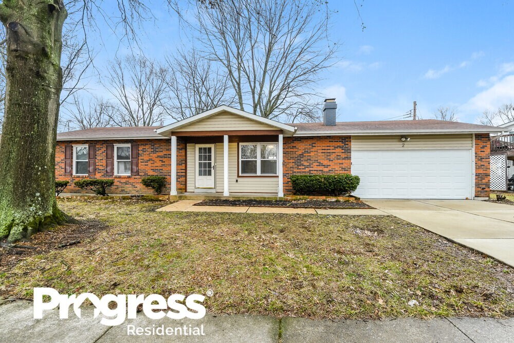2 Florence Hill Ct, Florissant, MO 63033 House Rental in Florissant