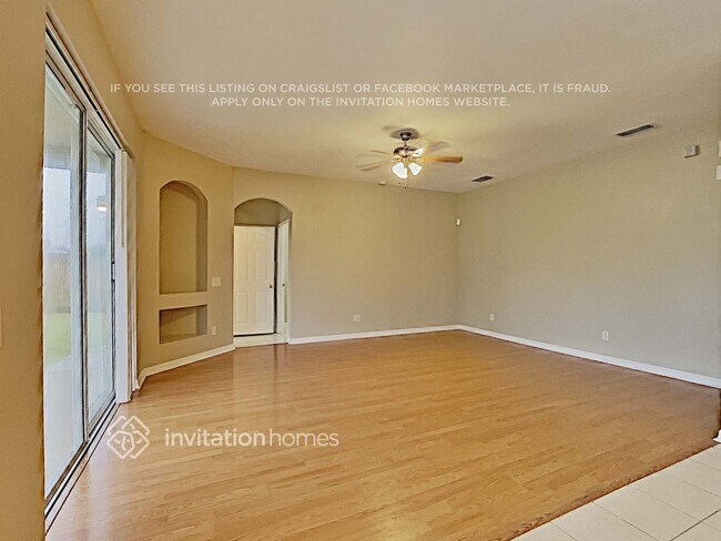 Foto del edificio - 9551 Baton Rouge Ln