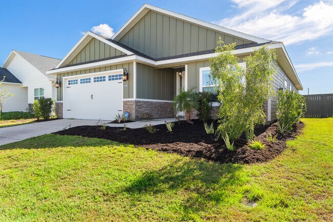 Building Photo - 1689 SW 71st CIR