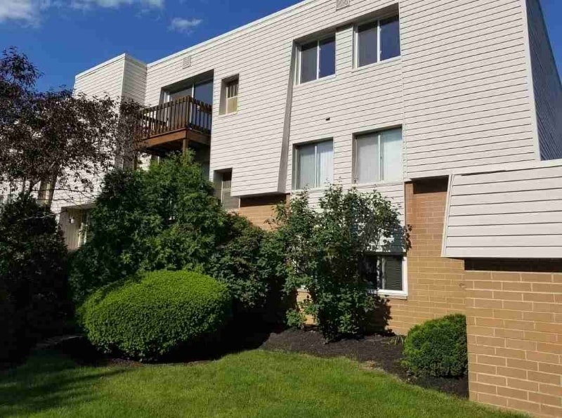 Photo - 27373 Westown Blvd (Westlake, OH)