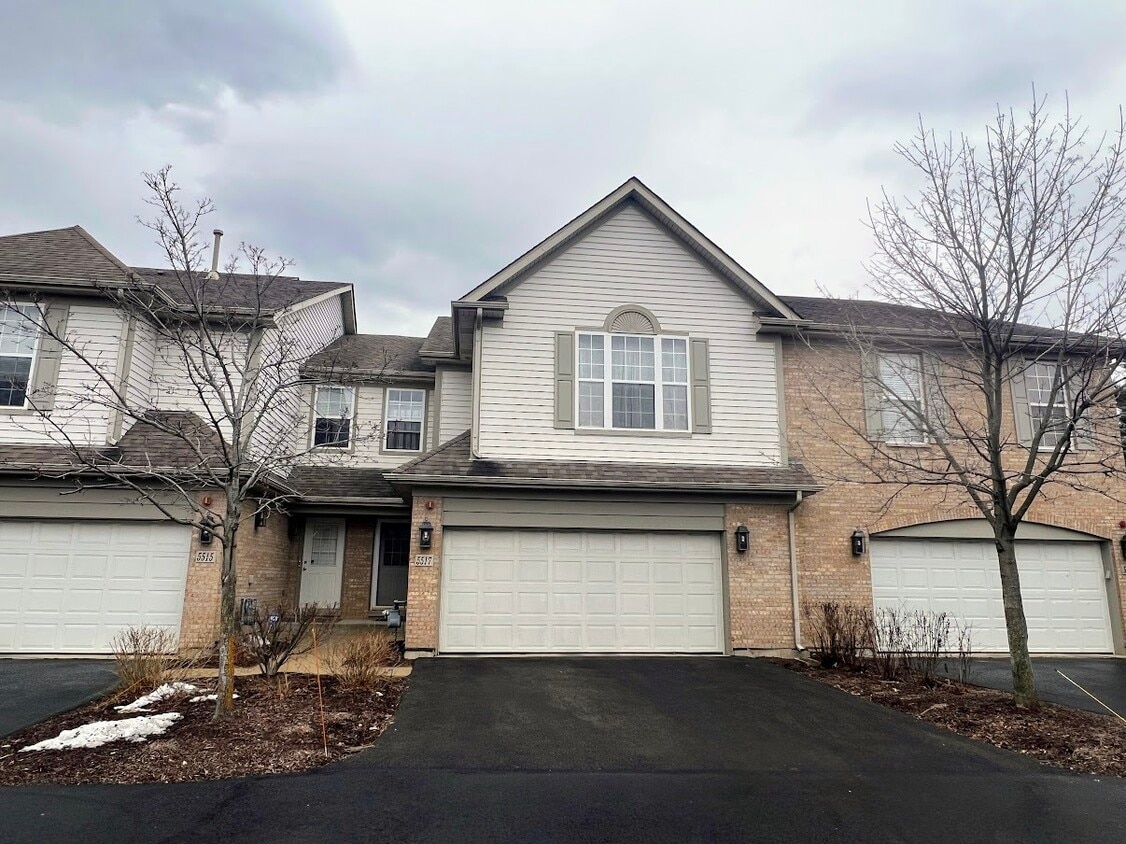5517 McDonough Rd, Hoffman Estates, IL 60192 Townhome Rentals in