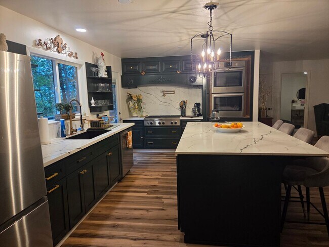 Foto del edificio - Updated Twain Harte Home