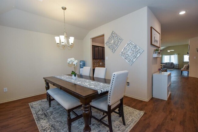 Building Photo - 15410 Casita Verde Way