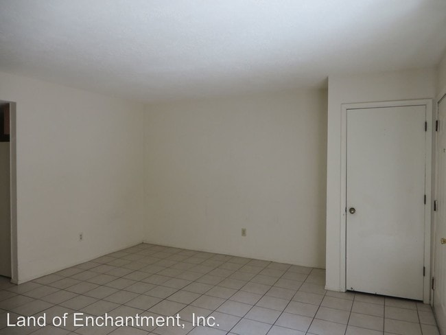 Building Photo - 8333 Comanche Rd NE