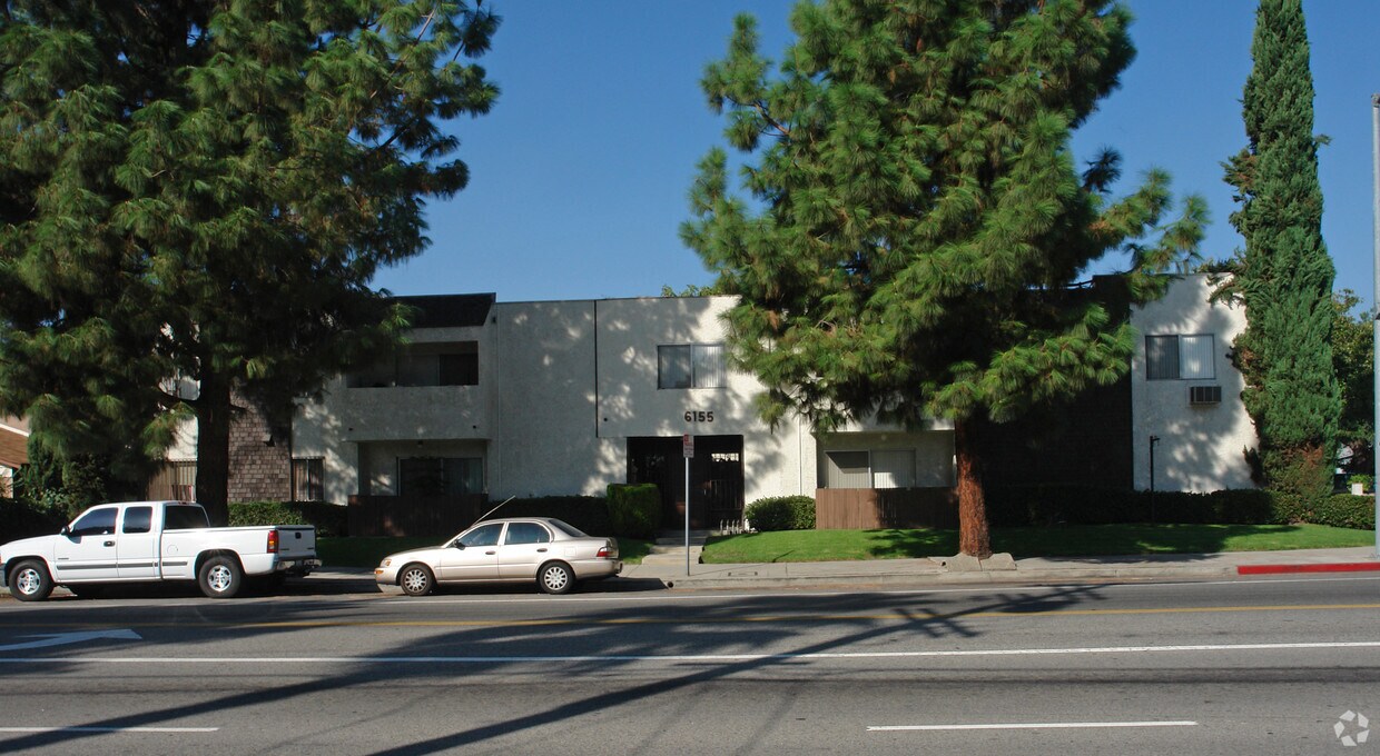 Building Photo - 6155 Fulton Ave